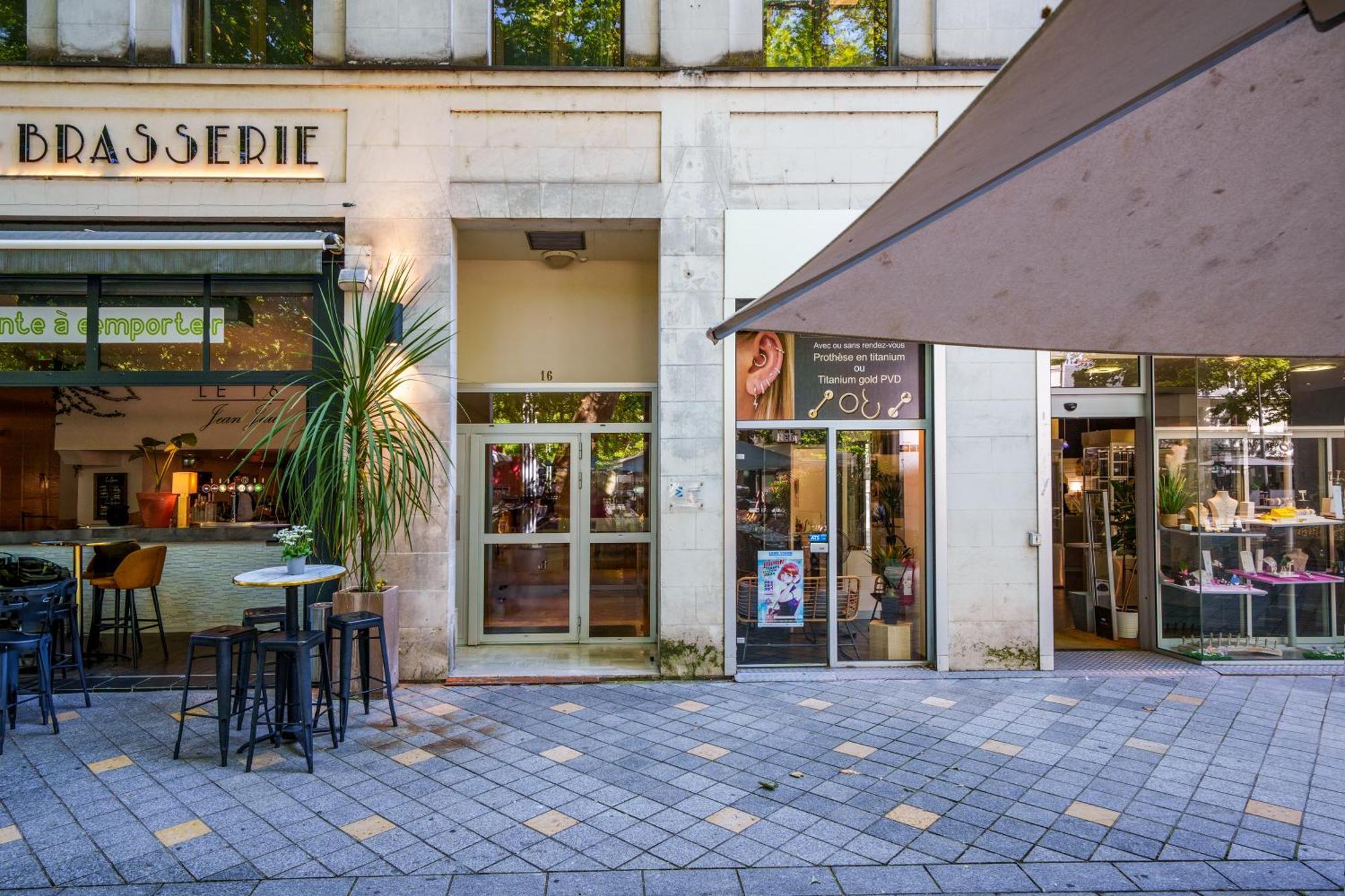 Appartement Tours Centre Avec Parking 4 P Εξωτερικό φωτογραφία