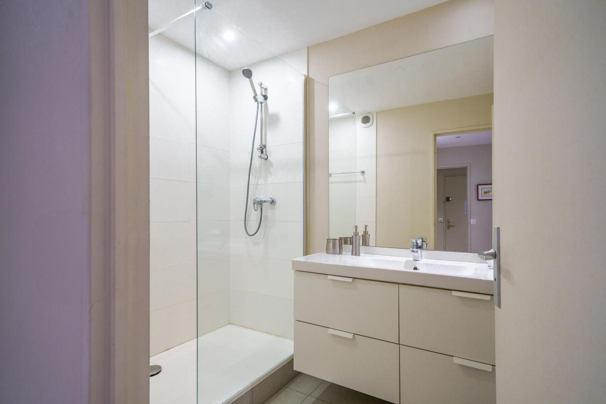 Appartement Tours Centre Avec Parking 4 P Εξωτερικό φωτογραφία